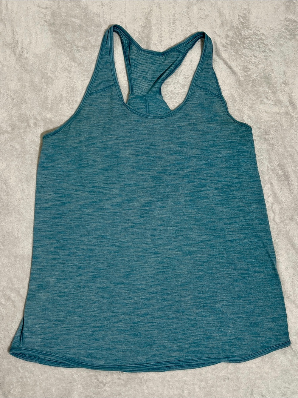 EUC Lululemon Essential Tank Size 10-12 - Picture 8 of 12